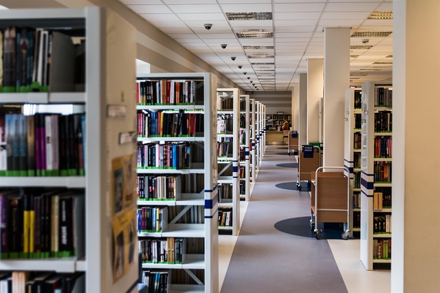 library-488687_640 library-488687_640